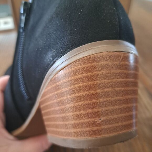 8.5 Amazon Essentials Black Ankle Boot Bootie Shoes - Picture 2 of 12